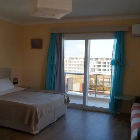 Royal Sun * Agios Georgios (Kyrenia)